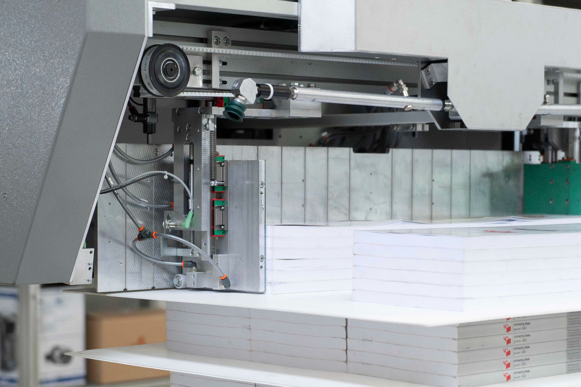 Robotic depalletizing automation